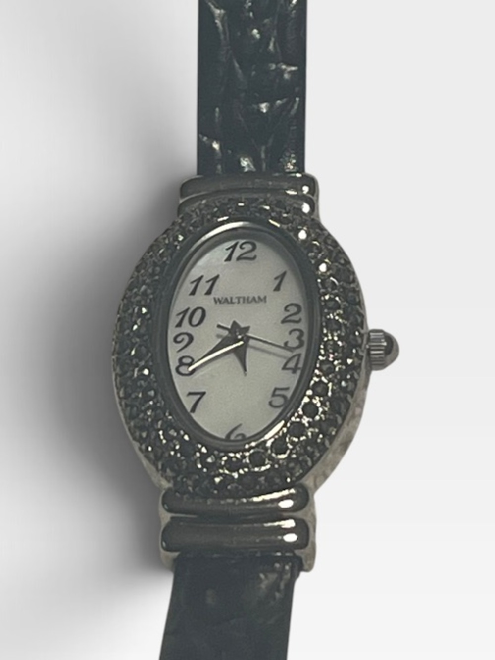 Waltham Women’s Oval Rhinestone Black Leather Quartz Watch Y2K - Picture 5 of 10